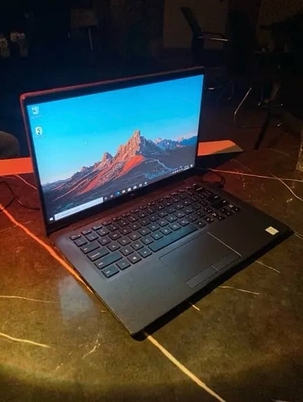 Dell Latitude 7400 i5 8th Gen 8/256 GB 1