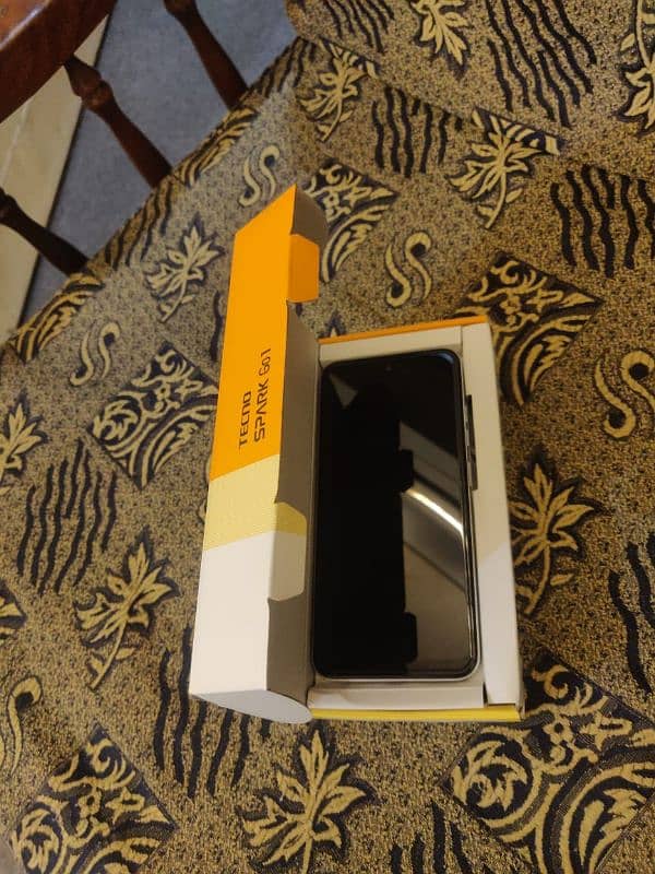 Tecno spark Go 1 4+4gb/128gb 2