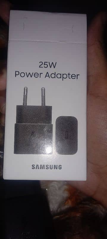 Samsung 25W power adapter 0