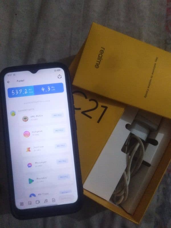 realme c21 4/64 4