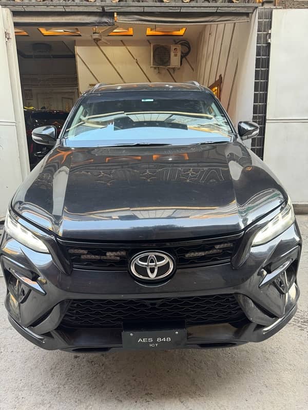 Toyota Fortuner 2017 0