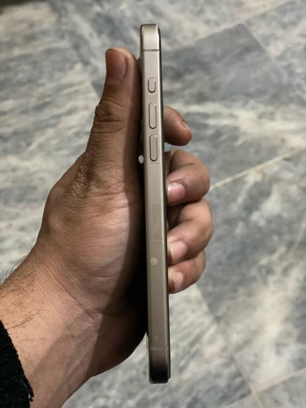 i phone 15 pro max non pta 2