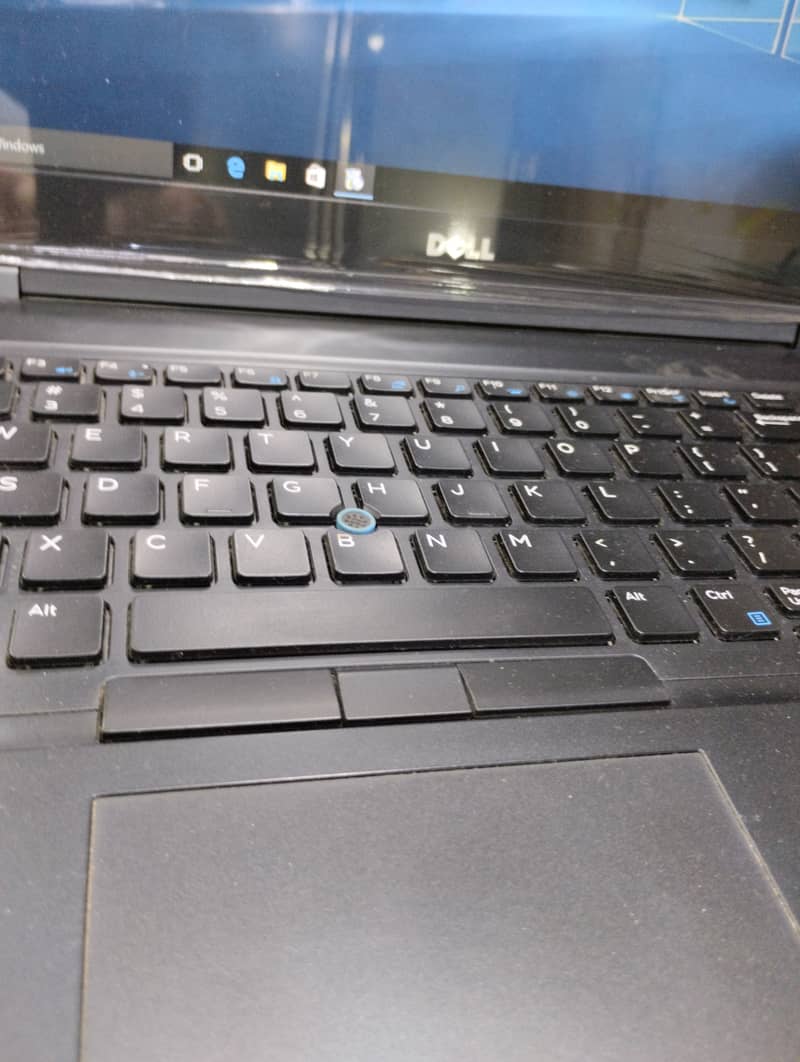 Dell latitude 5580 0