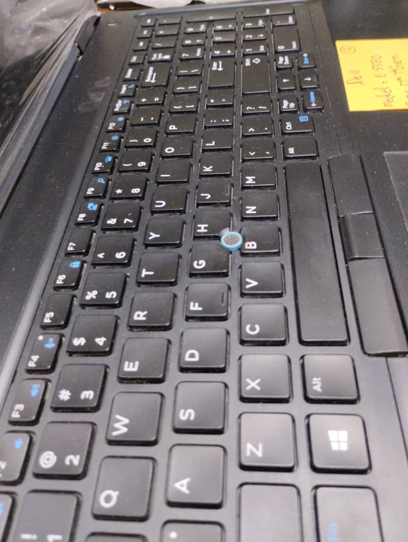 Dell latitude 5580 2