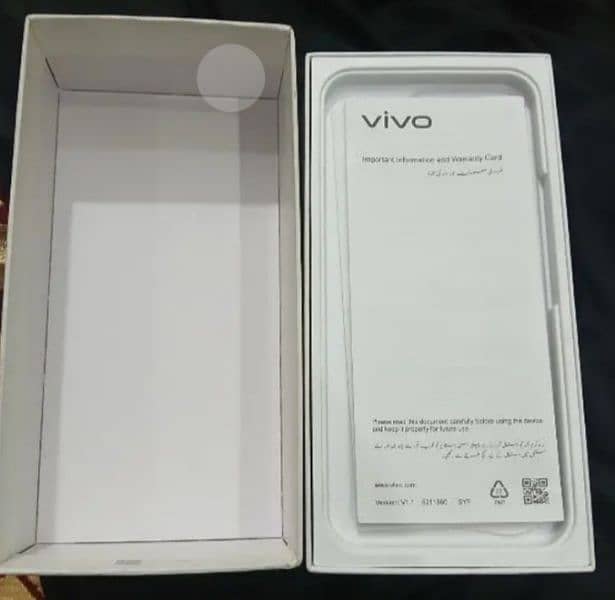 vivo y17s 6 128 . parpal color box cargher 1