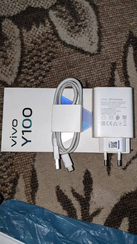 vivo y100 3