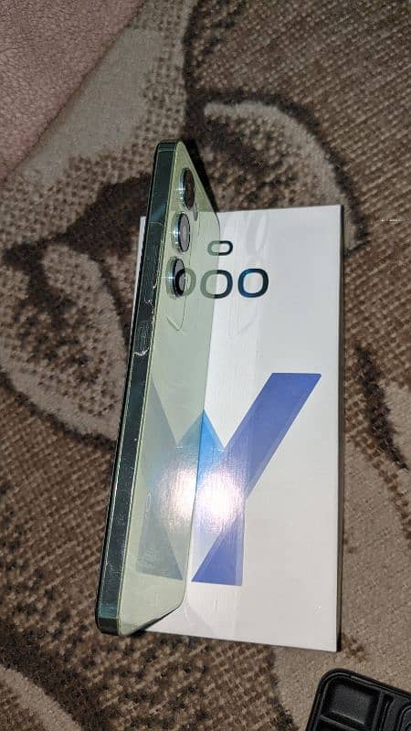 vivo y100 4