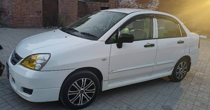 Suzuki Liana 2013 2