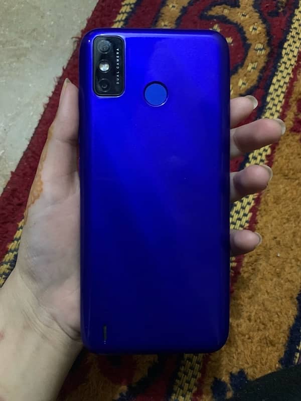 Tecno spark 6 Go 4