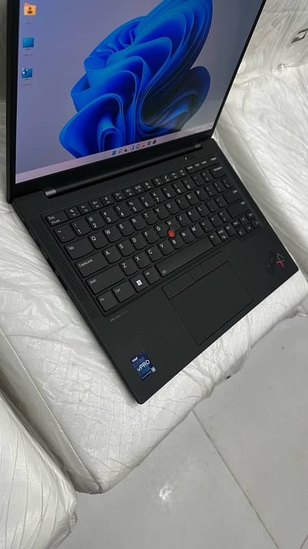 Lenovo Thinkpad X1 Carbon Gen 11 Core i7 13th Gen Ram 64gb Ssd 2TB New 2