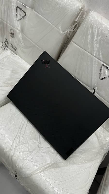 Lenovo Thinkpad X1 Carbon Gen 11 Core i7 13th Gen Ram 64gb Ssd 2TB New 12