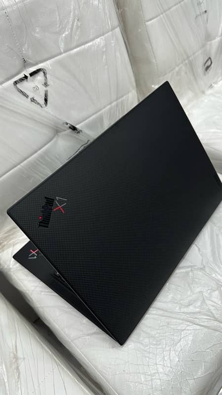 Lenovo Thinkpad X1 Carbon Gen 11 Core i7 13th Gen Ram 64gb Ssd 2TB New 13