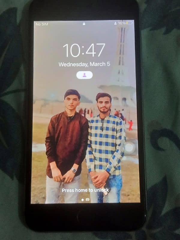 Iphone 6s plus 64gb 10/9 condition exchange possible non pta 0