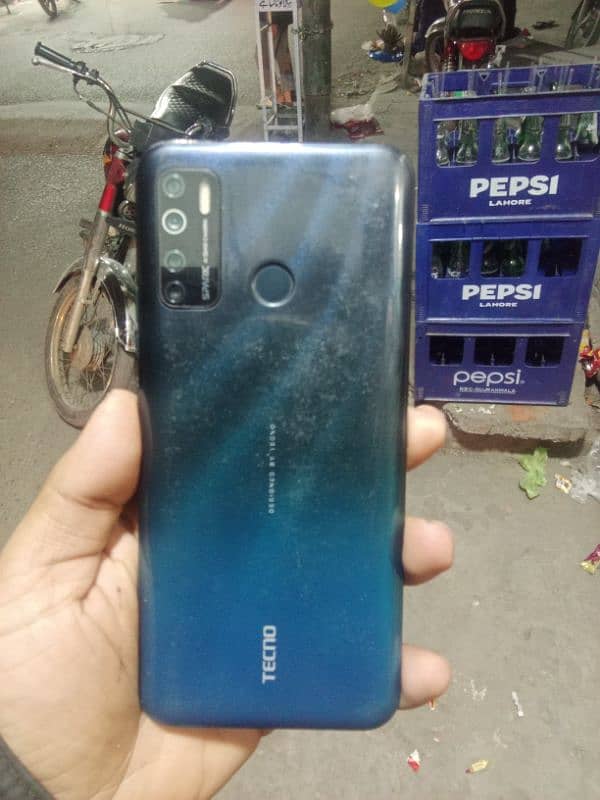 Tecno Spark 10 pro 4/64 1