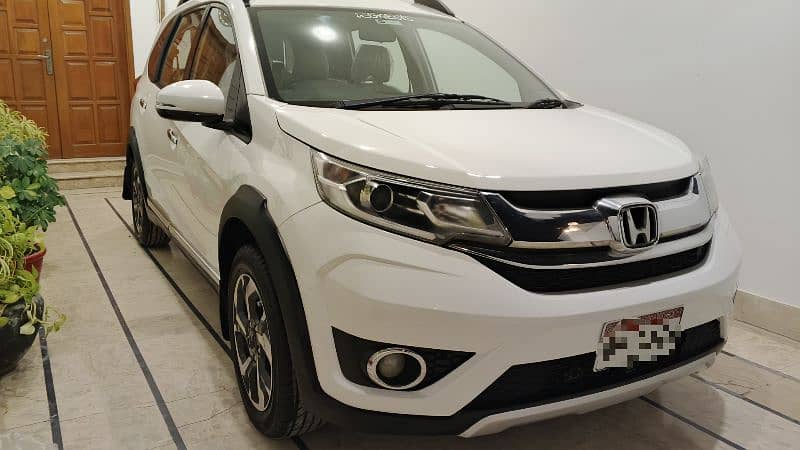 Honda BR-V S 2018 1