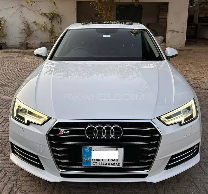 Audi A4 2018 S-Line Competition For sale 1