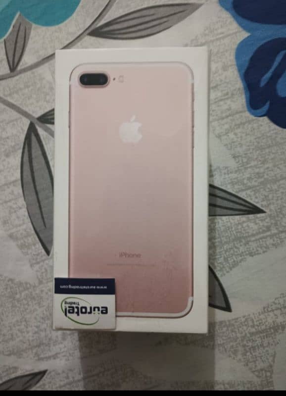 iphone 7 plus 10/9.5 with box 0