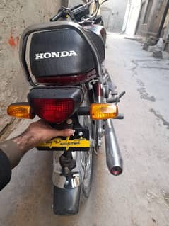 Honda70cc Model  23 hai engine ok hai 10/10hai Exchang Honda 125 b