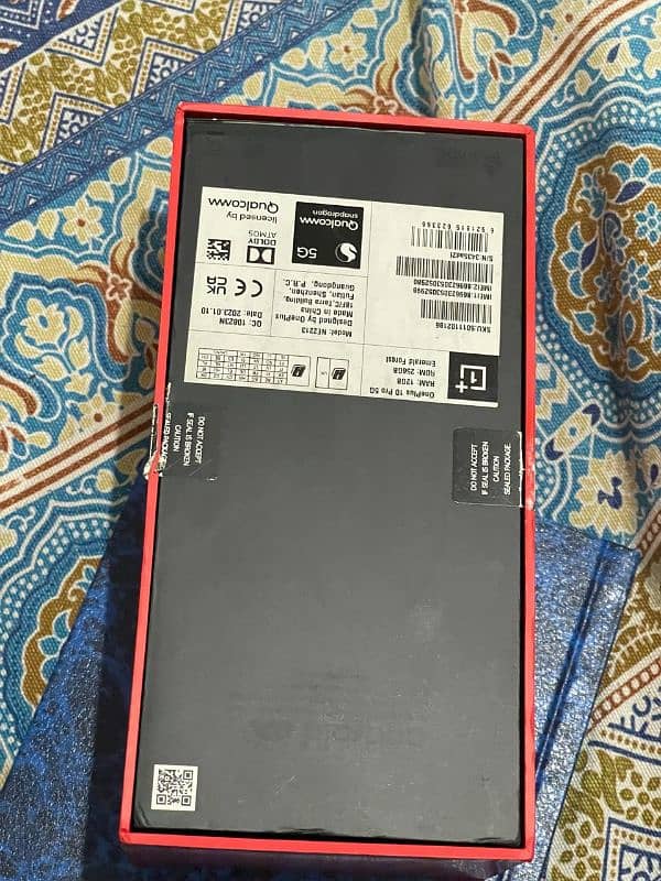 one Plus 10 pro 12 256 non pta 5