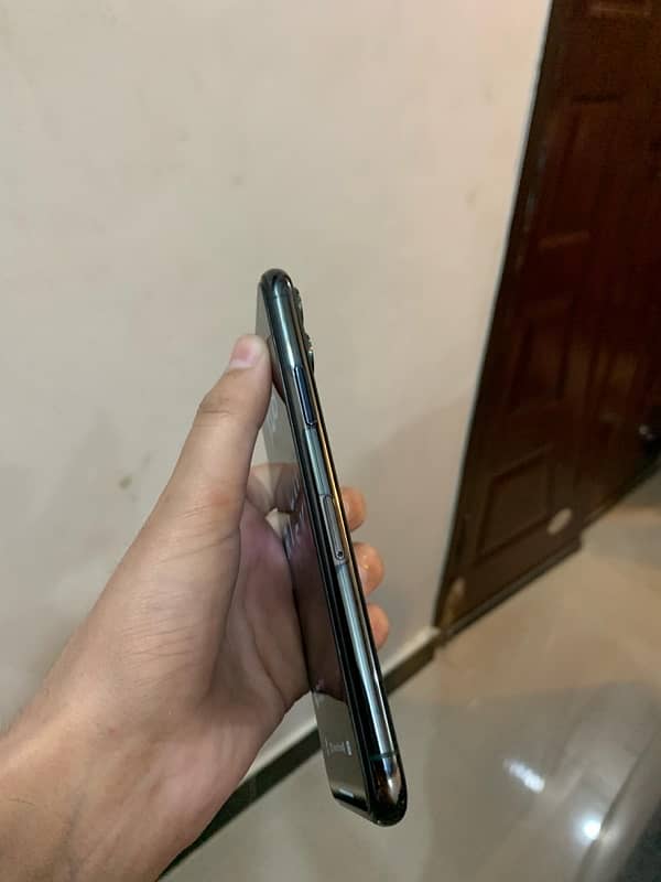 iphone 11 pro pta approved 5