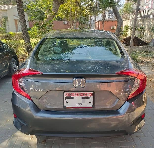 Honda Civic Oriel 2017 3