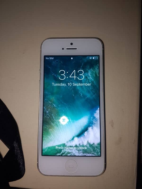 IPHONE 5 FOR SALE IN CHEAP PRICE 7