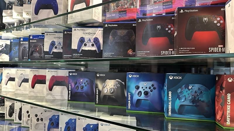 PLAYSTATION XBOX LIMITED EDITION CONTROLLERS 30th Annivesary And More 2