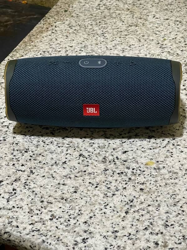 Jbl charge 4 like new 2 months warranty 2