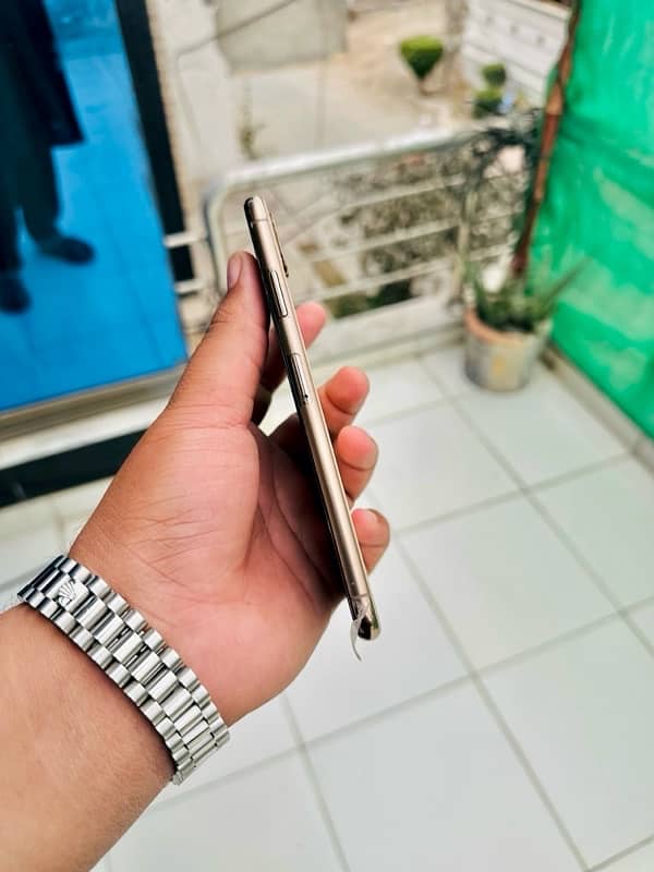 i phone xsmax 64 gb pta 0