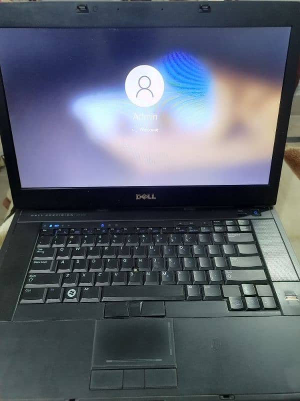 Core i5 4gb Ram 80 Gb + 320 Gb Hard & 2 Ghantay 30 mins bettery Timing 10