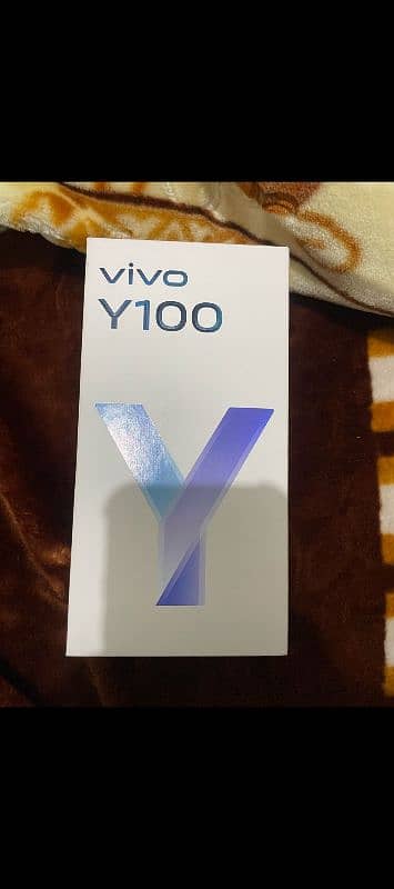 vivo y 100 8 mounth waranty almost 10 by 10 0