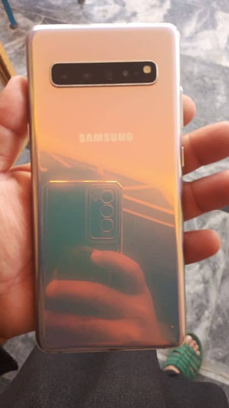 galaxy s10 5g 8gb and 256gb 1