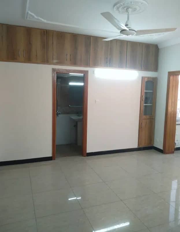 G-11/4 PHA C-Type Fully Renovated Tile Floor Flat For Rent 4