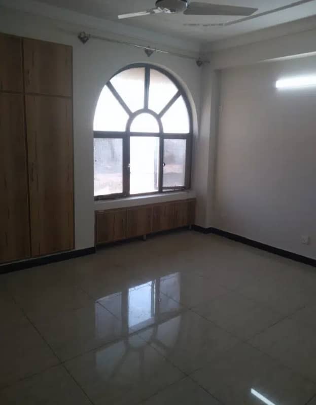 G-11/4 PHA C-Type Fully Renovated Tile Floor Flat For Rent 10