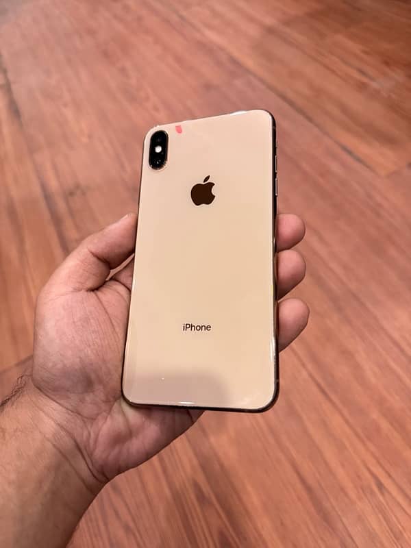 Iphone xs max 256GB Dual sim PTA 4