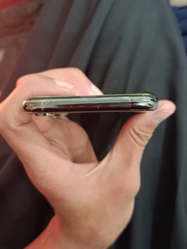 iPhone x 64 gb 4