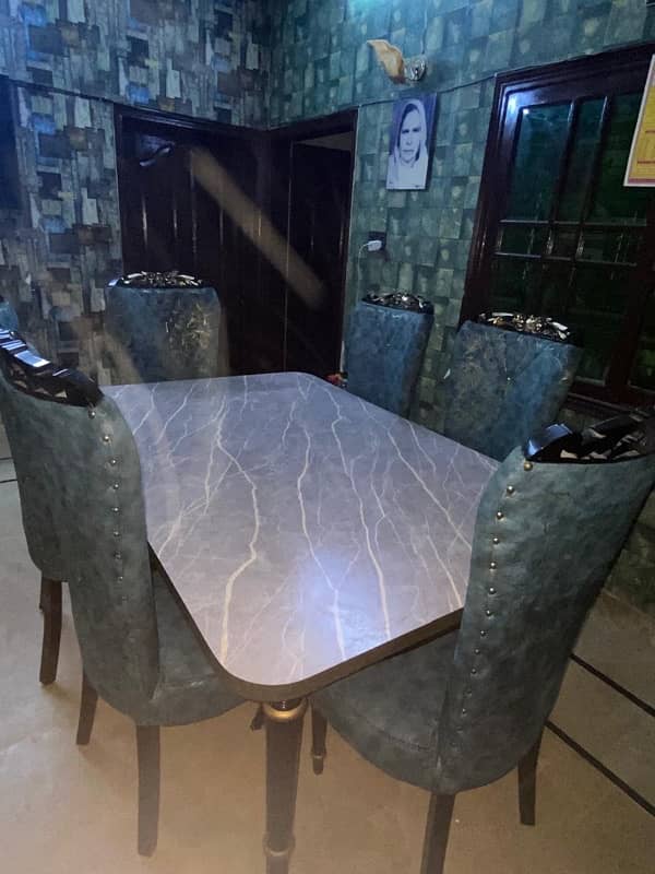 6 seater dining table 4