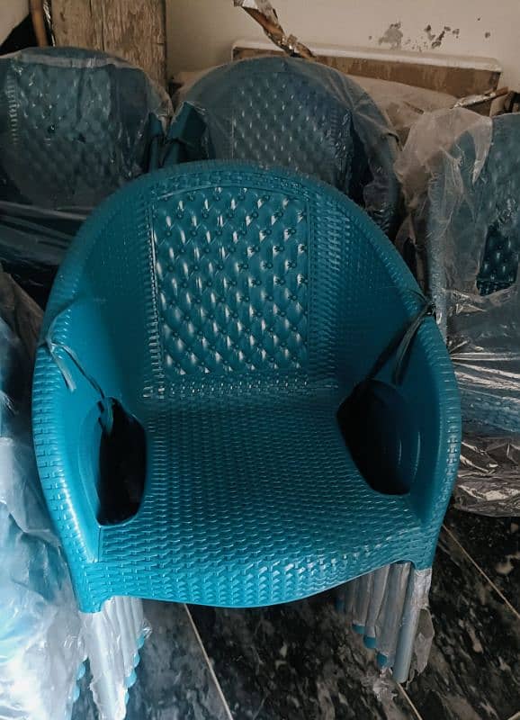 Plastic Chairs Small Size 1