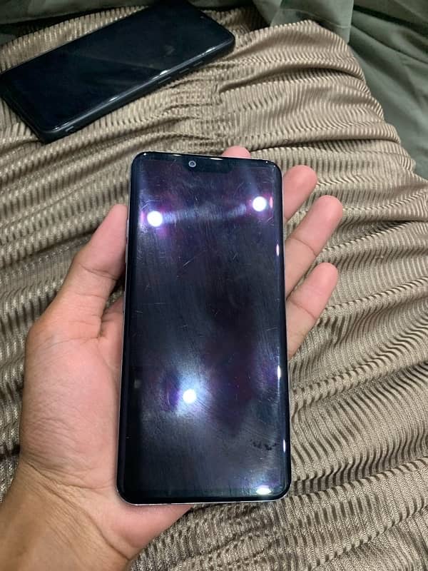 LG g8 thinq 6/128 Gb pta proved dead price 2