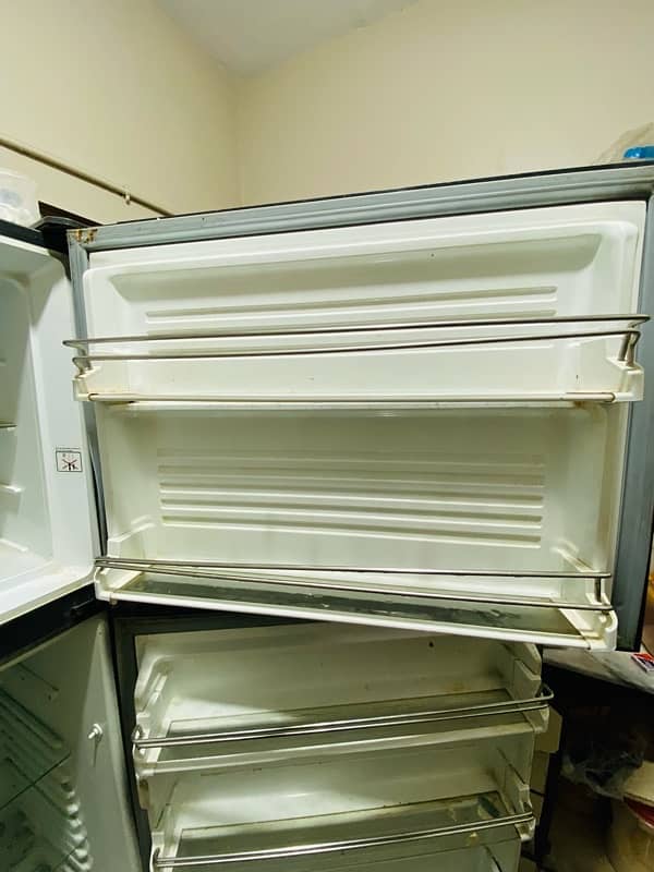 dawlance fridge/refrigerator 6