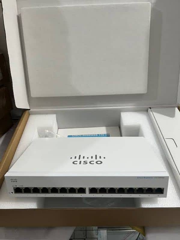 Cisco Business 110 Series CBS110-16T Unmanaged Switches Series 0