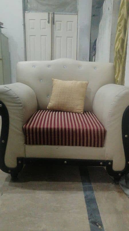 6-seter sofa. . with cover. . condition 9/10 2