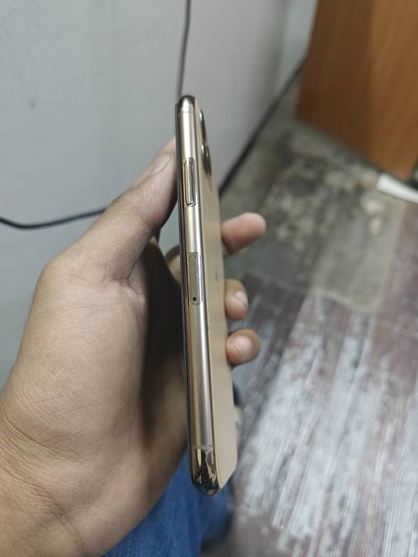 iphone 11pro Non PTA 1