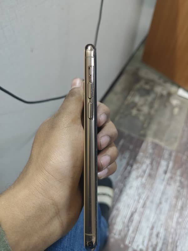 iphone 11pro Non PTA 2