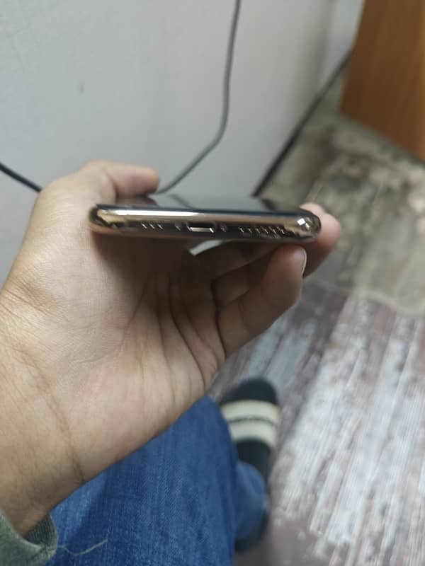 iphone 11pro Non PTA 3