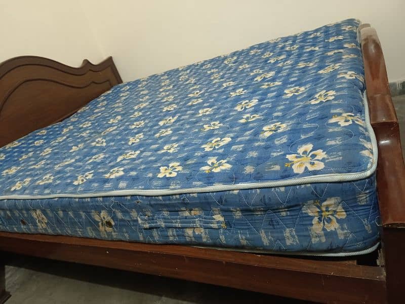 7 inches Double Bed Spring Mattress in Good Condition 2