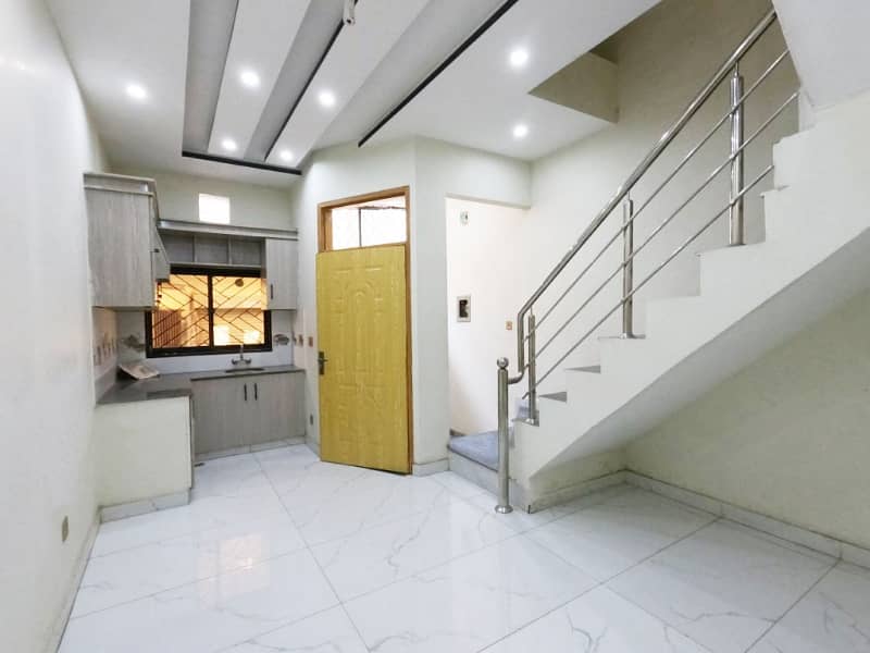 Corner 567 Square Feet House In Stunning College Road Is Available For Sale 12