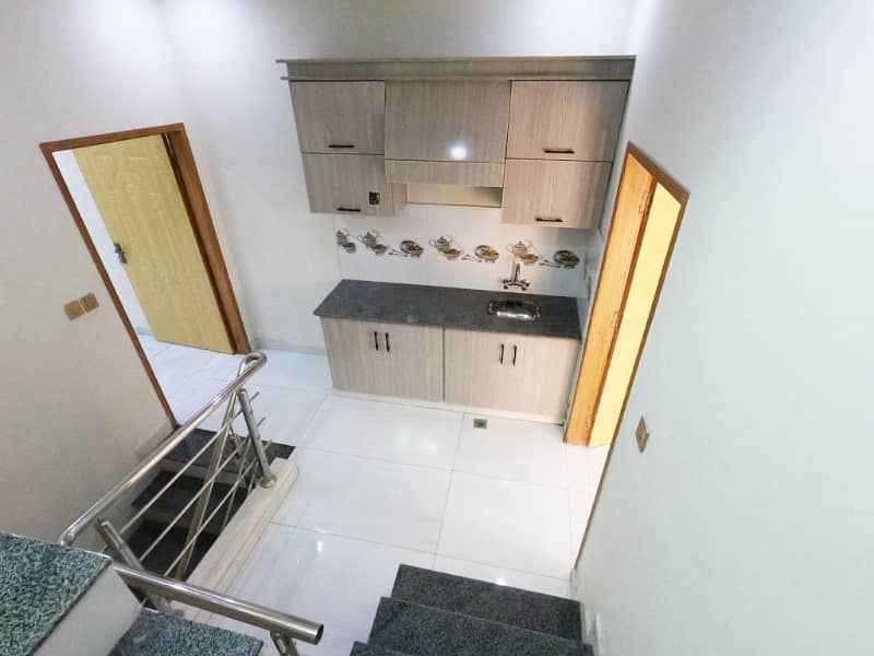 Corner 567 Square Feet House In Stunning College Road Is Available For Sale 33