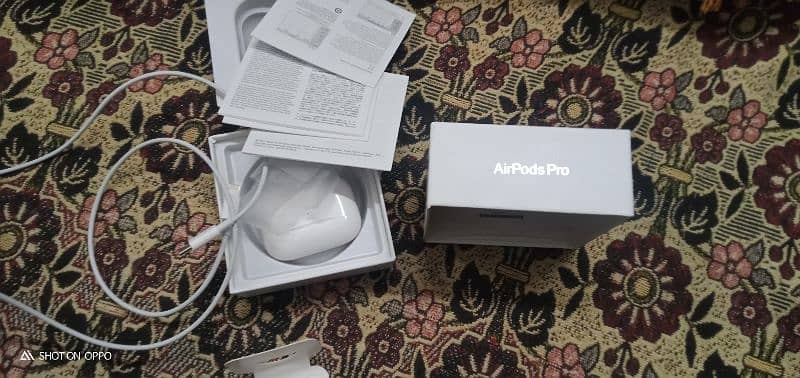 Airpods pro 2nd generation 4