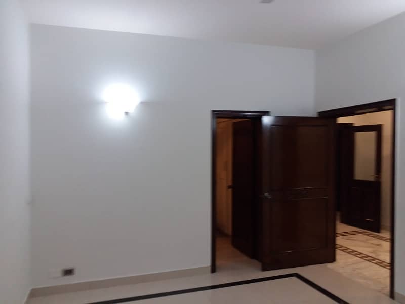 1 KANAL 10 MARLA HOUSE FOR RENT MAIN CANTT AND UPPER MALL LAHORE 10